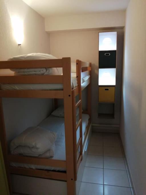 Olonzac Le Soleil D Eugenie Appartement Dans Residence Avec Piscine Commune Pres De Carcassonne מראה חיצוני תמונה