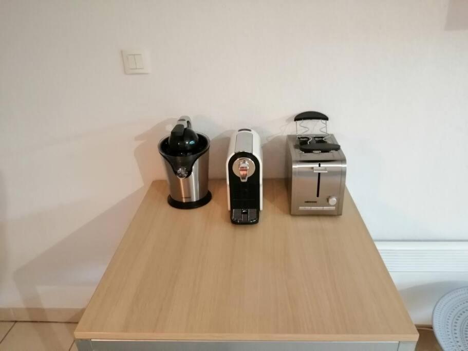 Olonzac Le Soleil D Eugenie Appartement Dans Residence Avec Piscine Commune Pres De Carcassonne מראה חיצוני תמונה