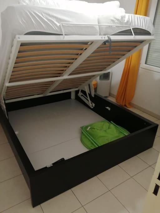 Olonzac Le Soleil D Eugenie Appartement Dans Residence Avec Piscine Commune Pres De Carcassonne מראה חיצוני תמונה
